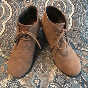 Tom’s Suede Wedge Ankle Boot